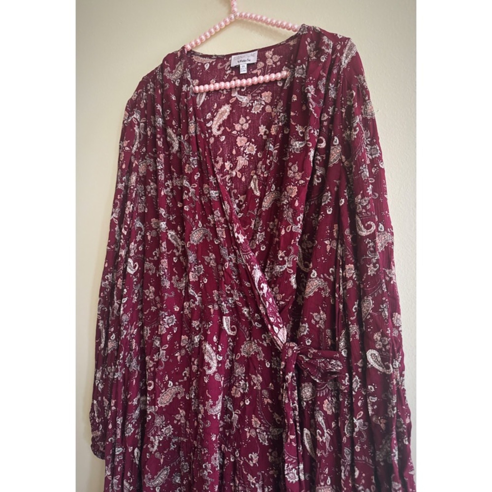 Paisley Faux Wrap Dress - Picture 3 of 4